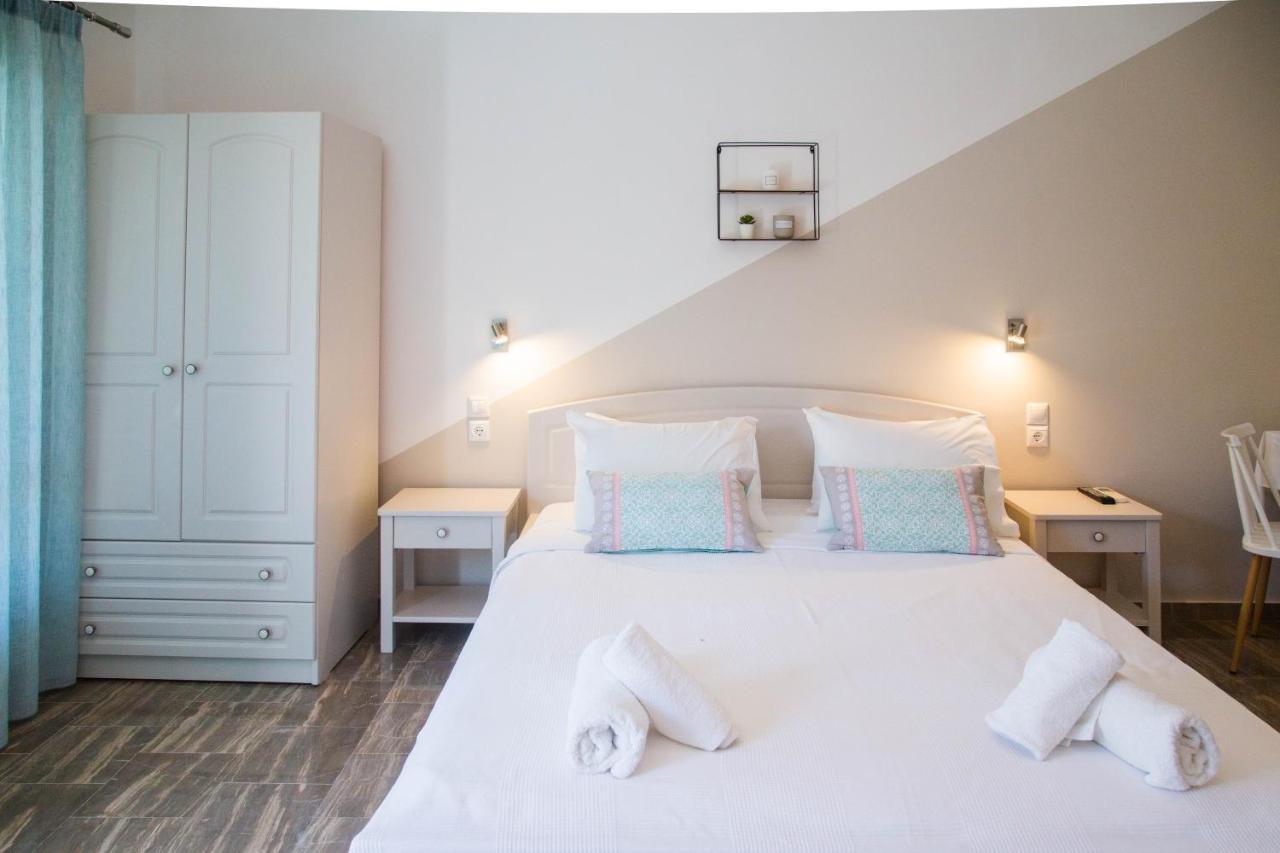 Theodora Rooms Poros Town Exterior photo